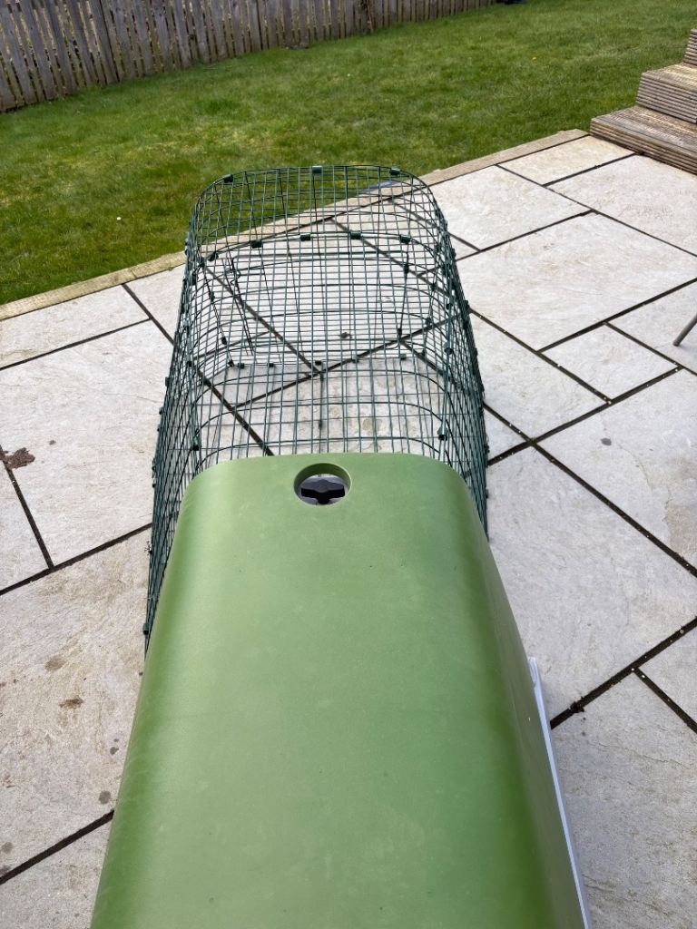 Eglu Go Guinea Pig Hutch and 1 metre run