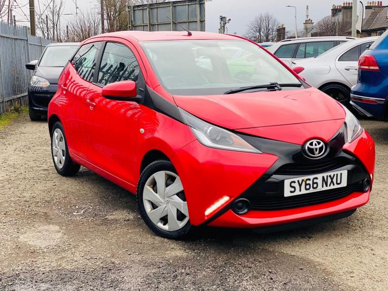 2017 Toyota AYGO 1.0 Vvt-i X-play FSH 1 PRE OWNER ULEZ £20 TAX Hatchback Petrol Manual