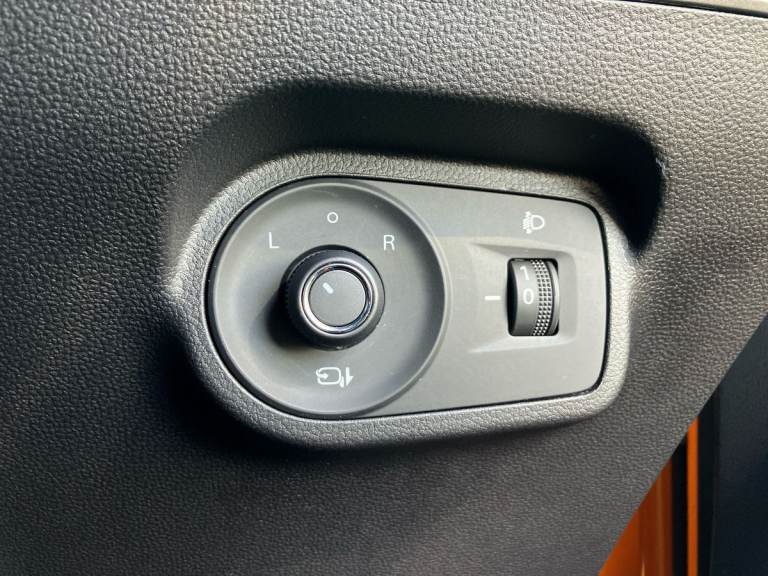 2024 MG MG4 150kW Trophy EV Long Range 64kWh 5dr Auto Hatchback ELECTRIC Automatic