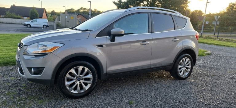 Ford, KUGA, Estate, 2012, Manual, 1997 (cc), 5 doors, 2WD. 