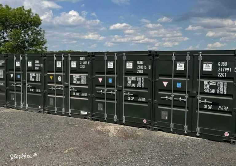 Self Storage Facility to rent in Huddersfield (HD4) | Stashbee