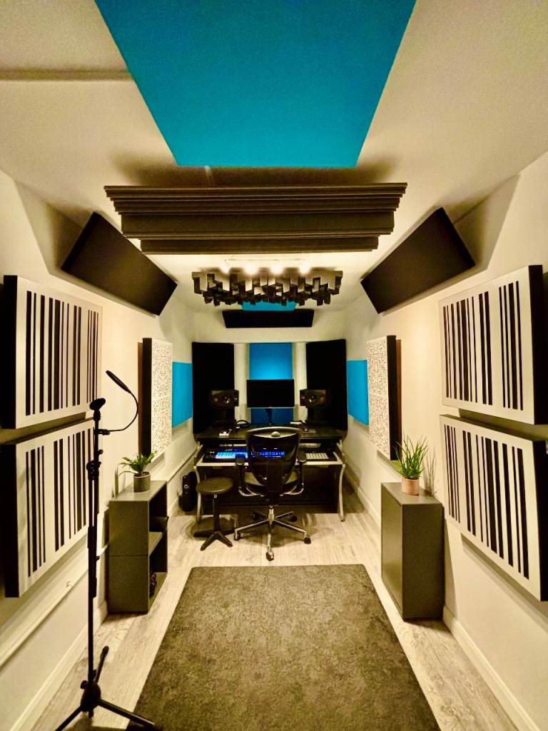 Music Production / Recording Studio – £35 Evening Session (6pm - Midnight) – London Fields