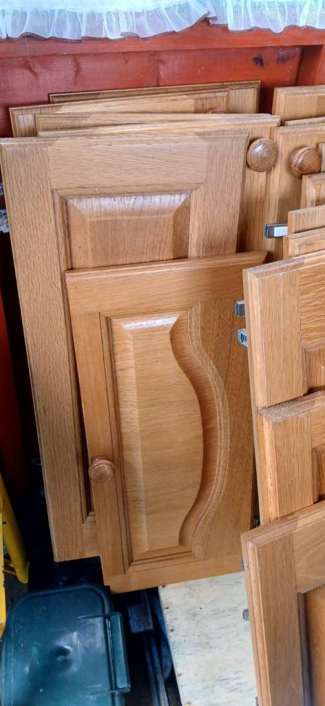 Kitchen cabinet doors