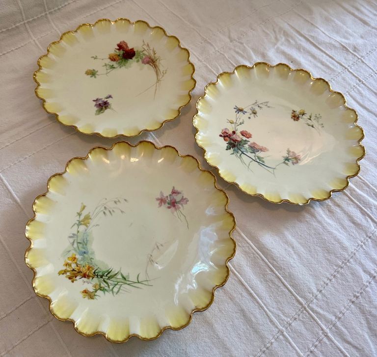 Set of 3 Vintage Limoges Porcelain Gold Scallop Edged Plates 