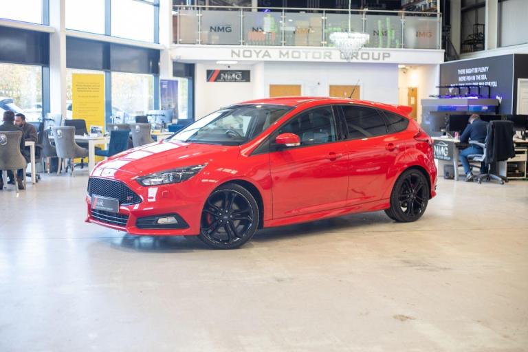 2016 Ford Focus 2.0T EcoBoost ST-3 Hatchback 5dr Petrol Manual Euro 6 (s/s) (250 ps) *Finan HATCH...