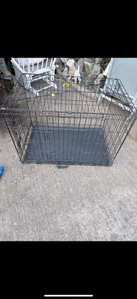 Medium dog crate