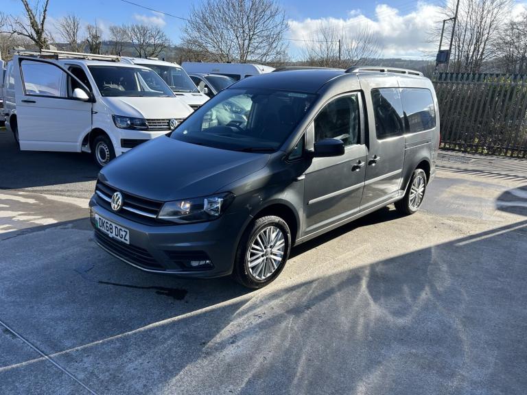 VOLKSWAGEN CADDY MAXI 2.0 TDi 102BHP C20 Maxi WHEELCHAIR ACCESS 5 SEATER KOMBI A