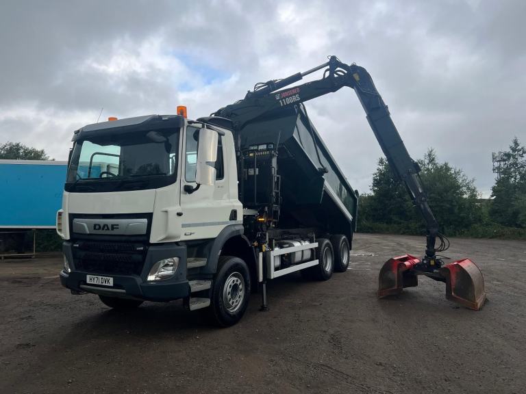 2022 DAF TRUCKS CF 370 26 TONNE TIPPER GRAB, REMOTE CRANE, 