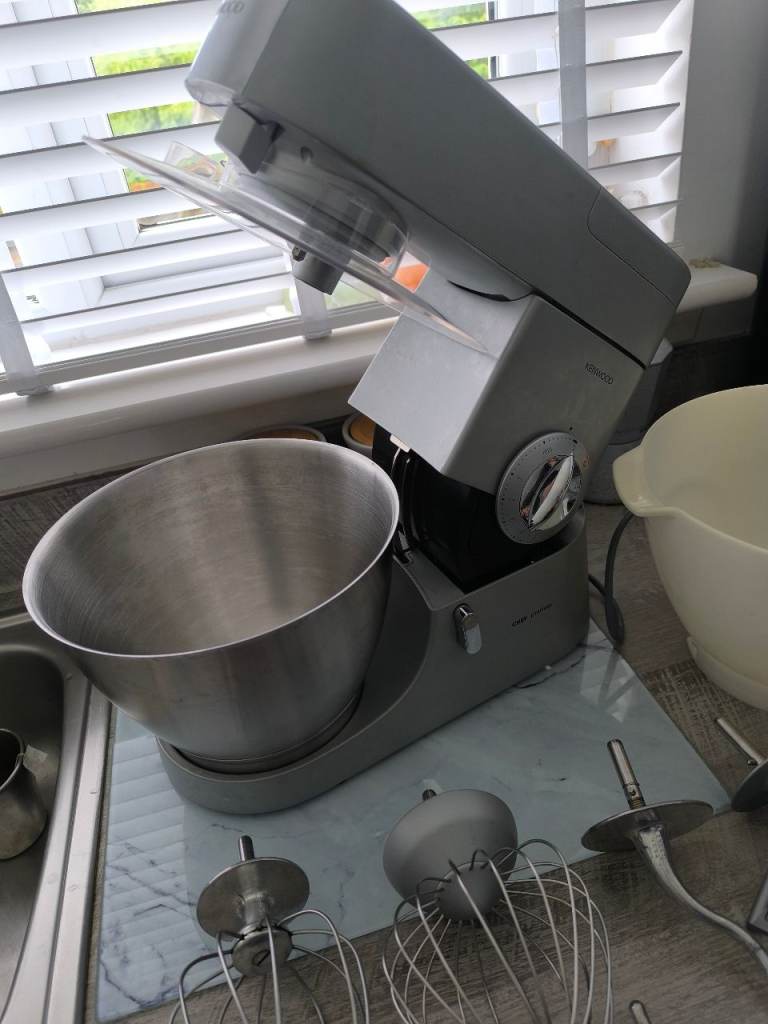 Kenwood Chef Premier KMC561 Stand Mixer - Great Condition
