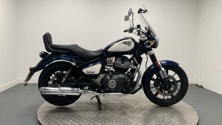 2024 Royal Enfield Super Meteor 650 Top (23MY) CUSTOM Petrol Manual