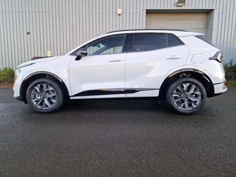 2025 Kia Sportage 1.6 h T-GDi GT-Line S SUV 5dr Petrol Hybrid Auto Euro 6 (s/s) (207 bhp) ESTATE ...
