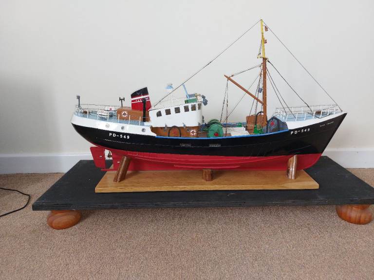 Large Trawler Model Boat