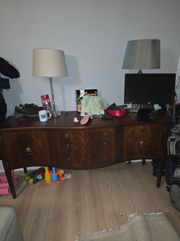 Vintage Mahogany Serpentine Sideboard  170cm 