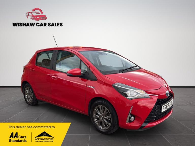 TOYOTA YARIS 1.5 VVT-h Icon Tech 2017