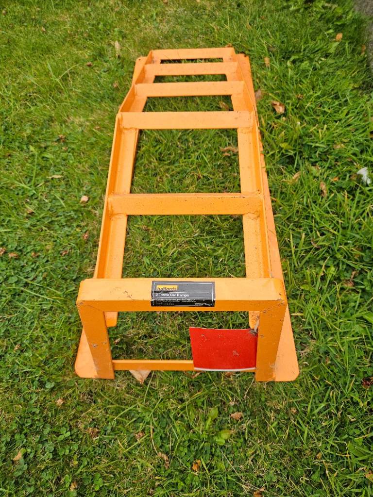 Halfords 2 tonne car ramps