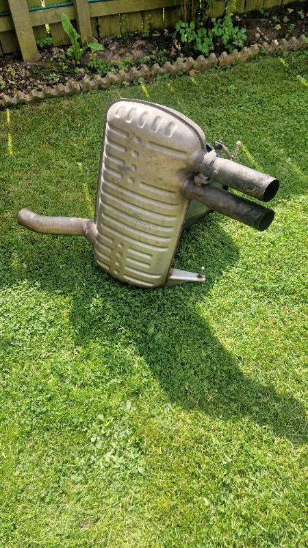 BMW Rear Exhaust Box