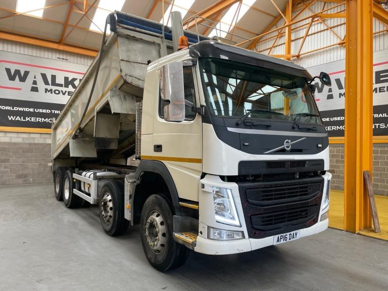 VOLVO FM 370 *EURO 6*, 8X4 STEEL TIPPER - 2016 - AP16 DAY