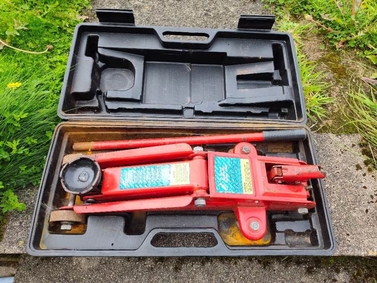 ## Sold## Hydraulic Trolley Jack