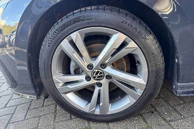 2022 Volkswagen Golf 1.5 eTSI 150 R-Line 5dr DSG + WINTER PACK Hatchback Petrol Automatic