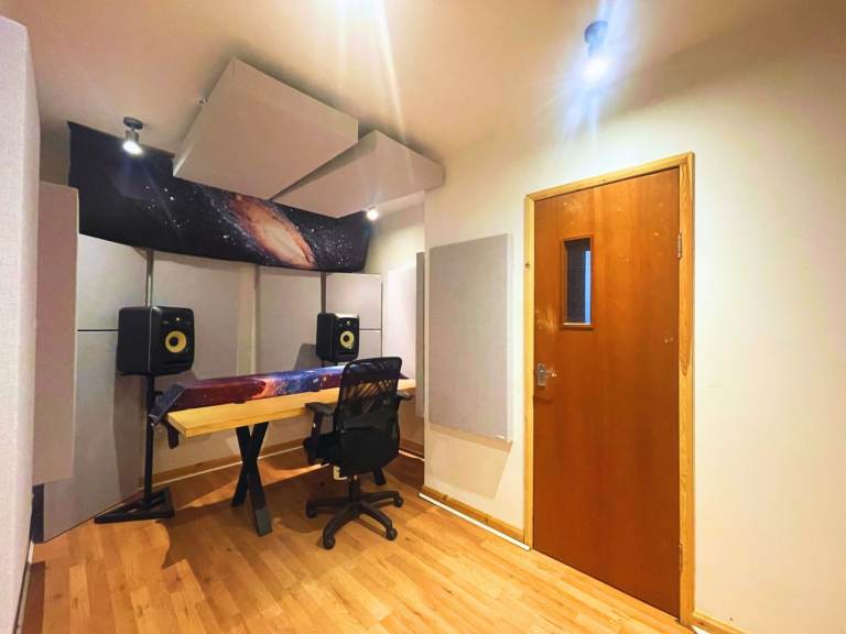 Music Studio | Soundproofed Room to Rent in Wimbledon South West London SW19