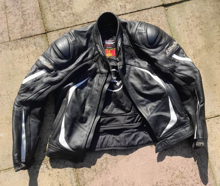 Mens 2 piece RST leathers 