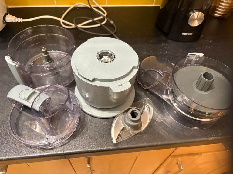 Food Processor with Multiple Attachments – Good Condition