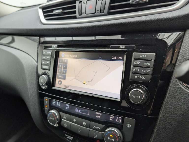 2016 Nissan X-Trail 1.6 dCi Tekna SUV 5dr Diesel Manual 4WD Euro 6 (s/s) (130 ps) - SUNROOF + C E...