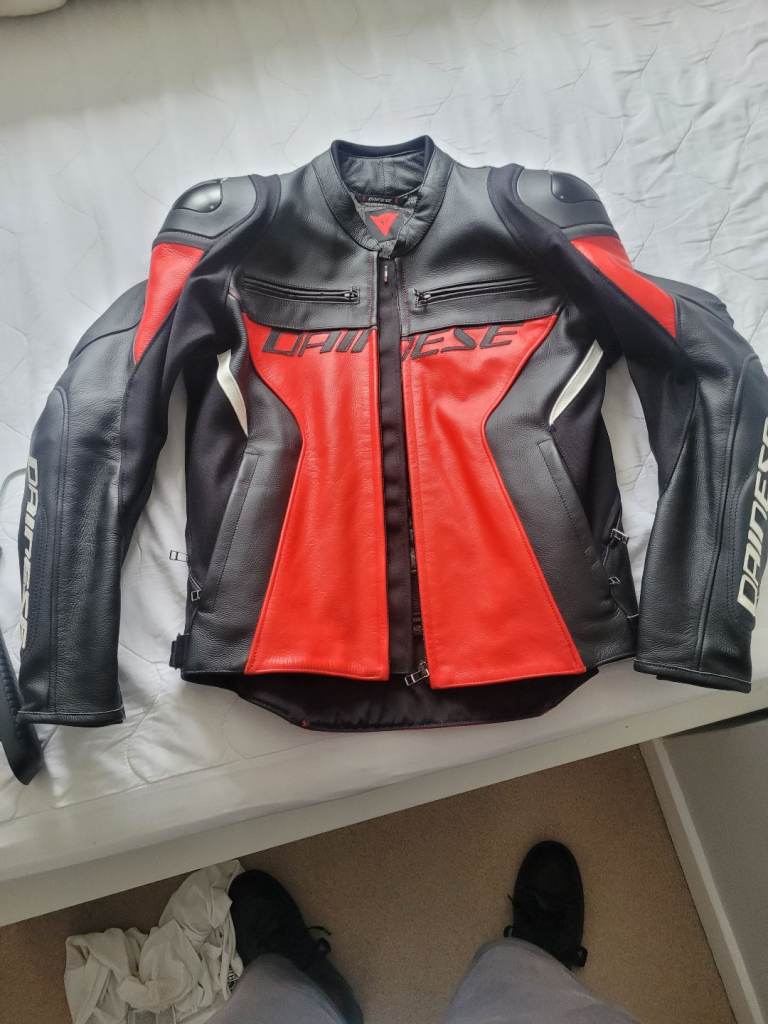 Dainese racing 4 leather jacket never worn 