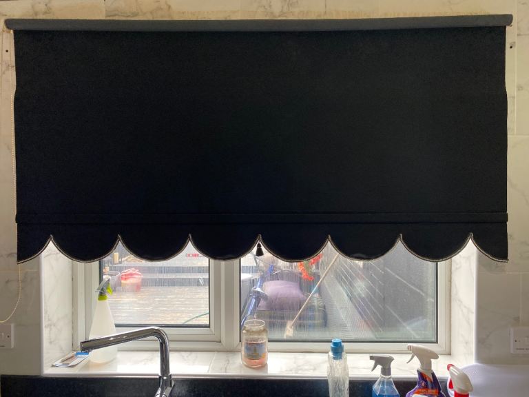 Black diamond tassel swag blind 160 cm wide 