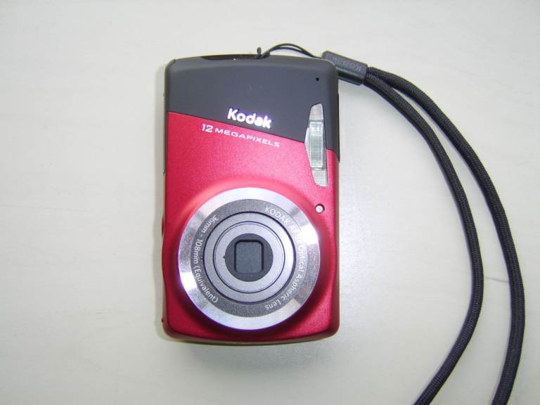 KODAK DIGITAL  CAMERA M 530