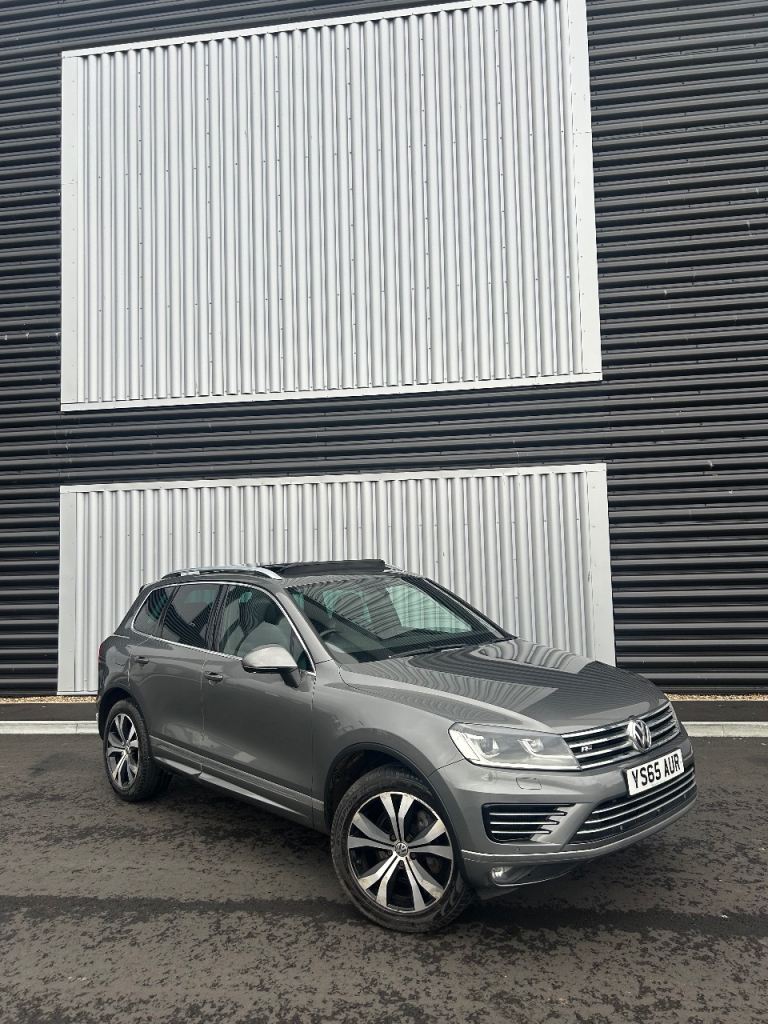 2015 Volkswagen TOUAREG R-Line 4X4 Automatic 