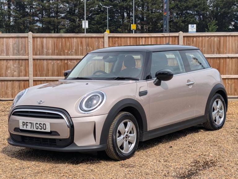 2022 MINI Hatch 1.5 Cooper Classic Hatchback 3dr Petrol Manual Euro 6 (s/s) (136 ps) Hatchback Pe...