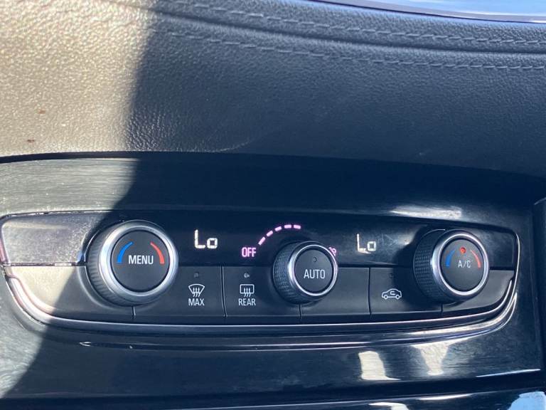 2020 Vauxhall Grandland X 1.2 Turbo Sport Nav 5dr Hatchback PETROL Manual