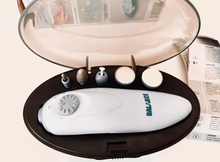 New battery operated manicure/pedicure kit