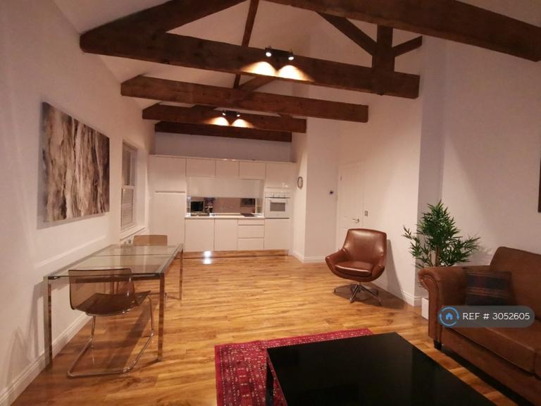 2 bedroom flat in The Boathouse, Hull, HU1 (2 bed) (#3052605)