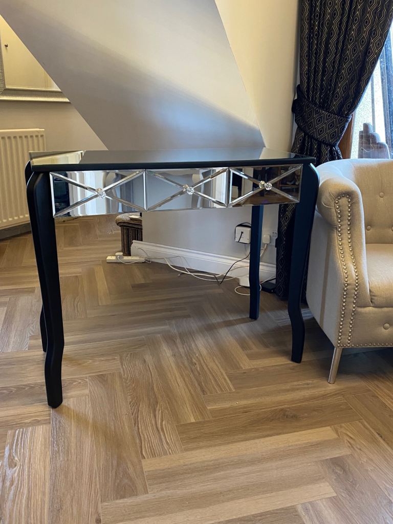 PRICE DROP!!!! Mirrored & black console table/vanity dresser 