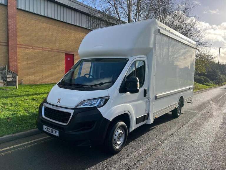 2021 Peugeot Boxer Boxer 2.0 BlueHDi 335 Chassis Cab 2dr Diesel Manual L3 Euro 6 (130 ps) Luton D...