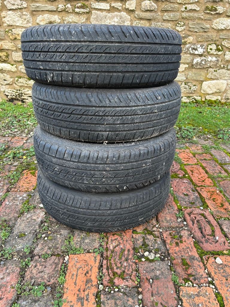 Set of 4 Autogrip P308 175/65 R15