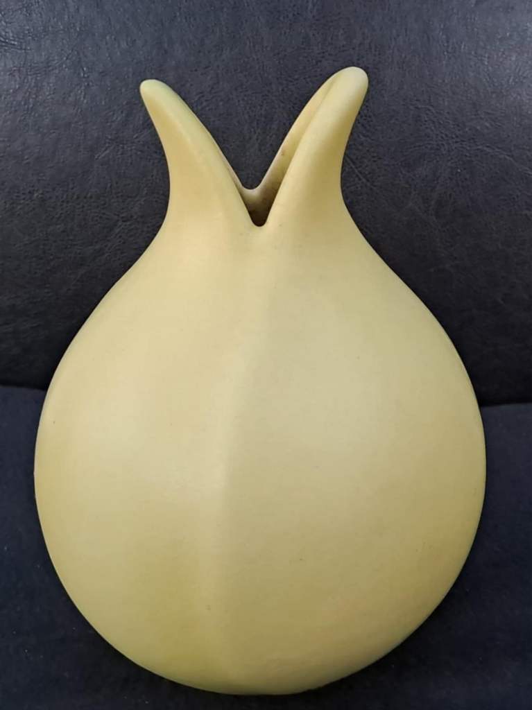 Quirky Retro Lemon Yellow Matt Finish "ZD" Ceramic Vase
