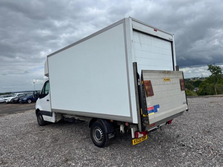 2022 Mercedes-Benz Sprinter 2.0 315 CDI Progressive Chassis Cab 2dr Diesel Manual RWD L3 Euro 6 (...