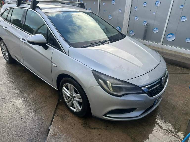 Vauxhall, ASTRA, Estate, 2017, Manual, 1598 (cc), 5 doors