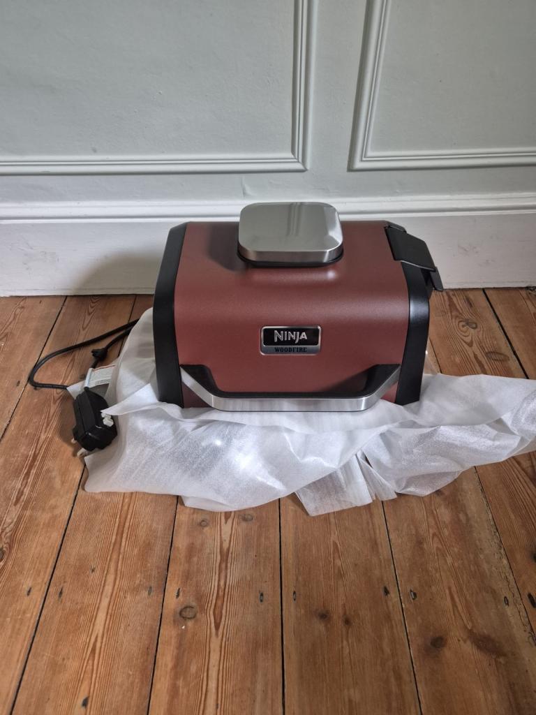 NEW Ninja Woodfire Electric BBQ Grill & Smoker OG701UK Outdoor Oven