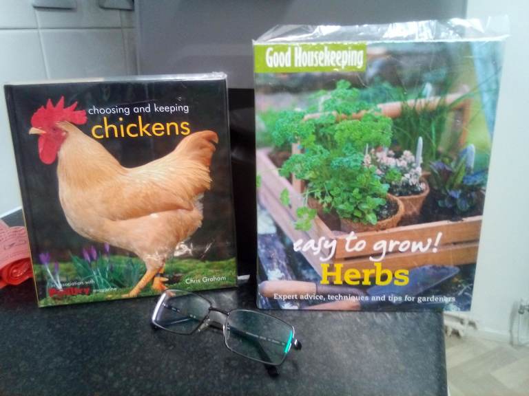 Cage Mesh, Animal Books, Wildlife Books, Aquarium Books, Pet Bowl etc