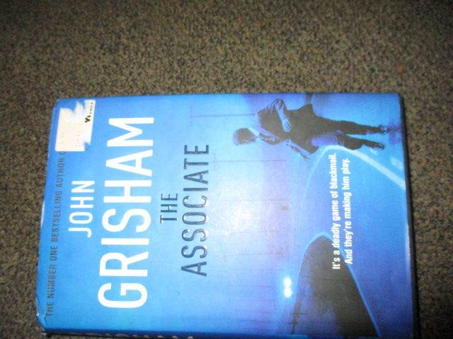 John Grisham - The Associate Paperback Book