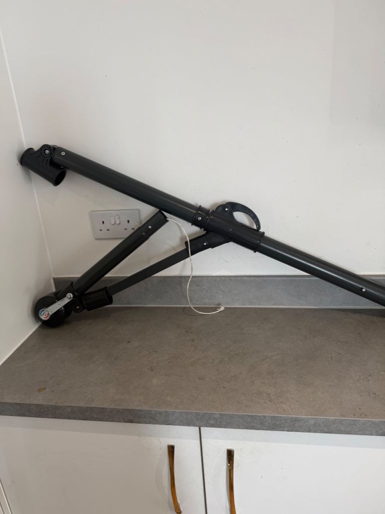 Fantastic used canterliver arm (in great condition)