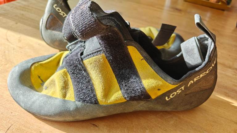 Mens climbing shoes size 9