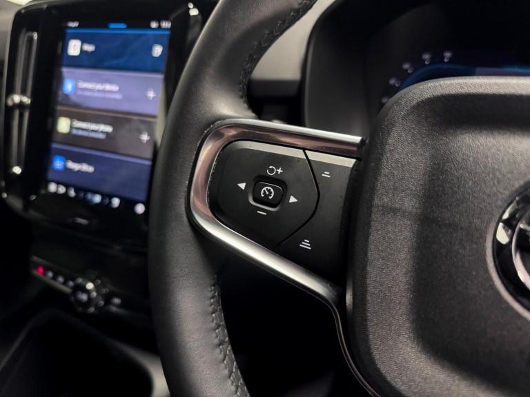 2023 Volvo XC40 Plus P8 AWD (408 hp) ESTATE Electric Automatic