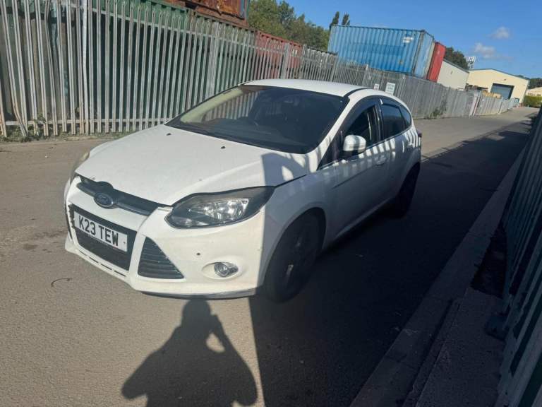 Ford focus breaking 