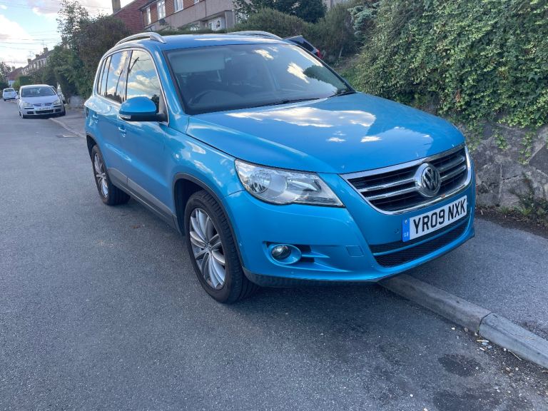 2009 Volkswagen, TIGUAN, 2.0 TDI Sport 4WD
