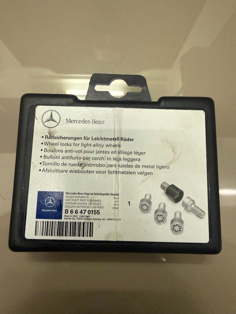 Mercedes-Benz wheel lock (anti-theft lug bolt)